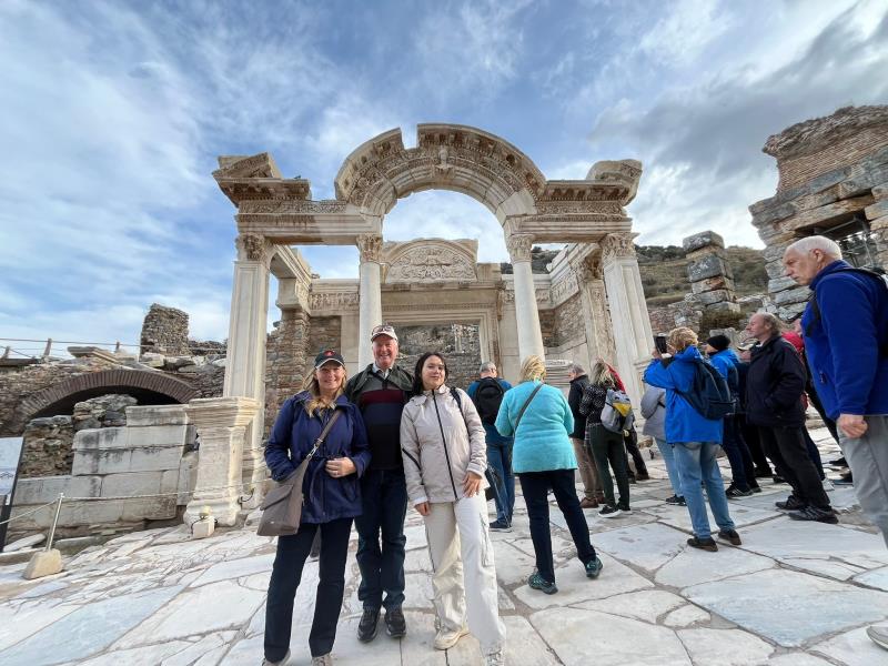 Ephesus, Virgin Mary’s House & Temple of Artemis Tour with ENTRY FEES & LUNCH